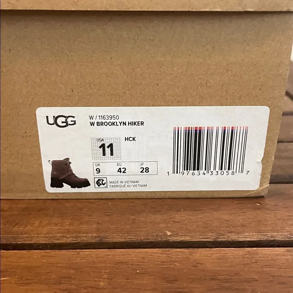 UGG Brooklyn Hiker Boots Hickory USA Women Size 11/UK 9/EU 42